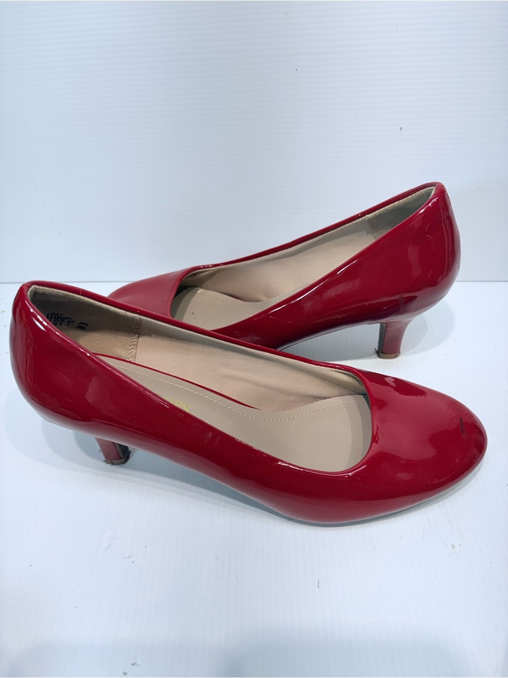 DREAM PAIRS Red Patent Low Heel Pumps - Women's Size 9